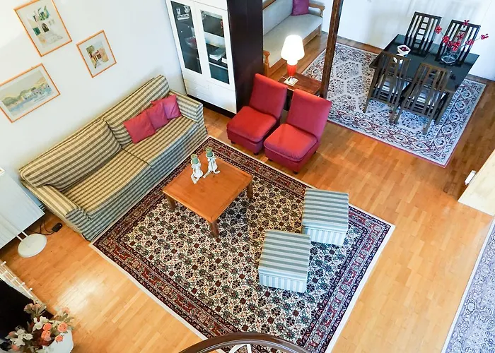 아파트 Rustic Maisonette